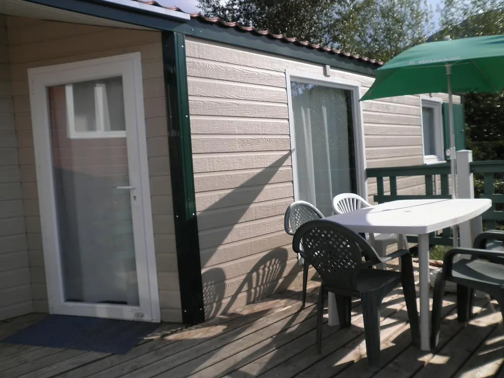 Camping La Pierre De L'Aigle Villa La Breole Campsite