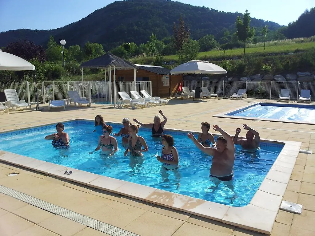 Campsite Camping La Pierre De L'Aigle Villa La Breole