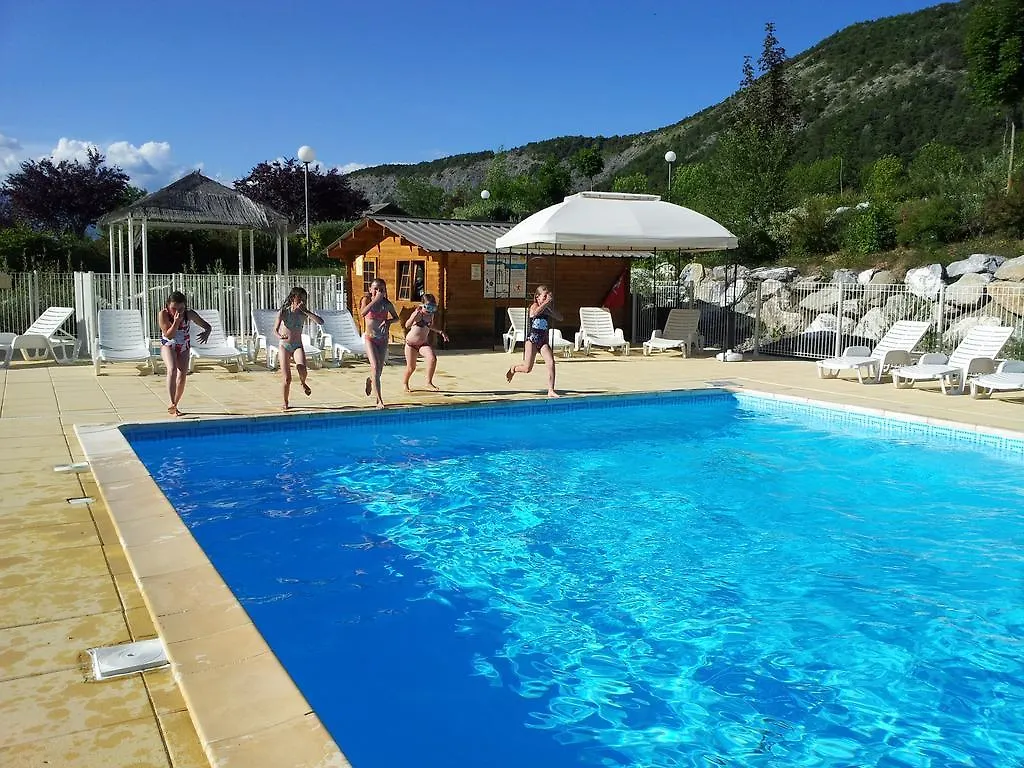 Camping La Pierre De L'Aigle Villa La Breole