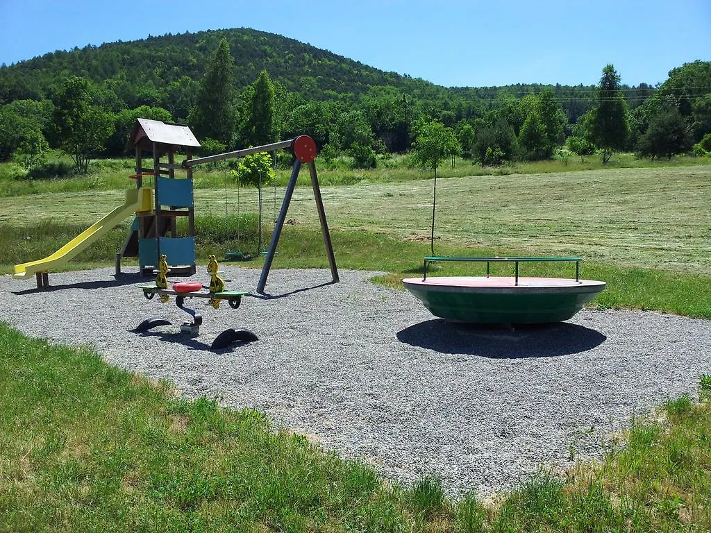 Camping La Pierre De L'Aigle Villa La Breole Campsite