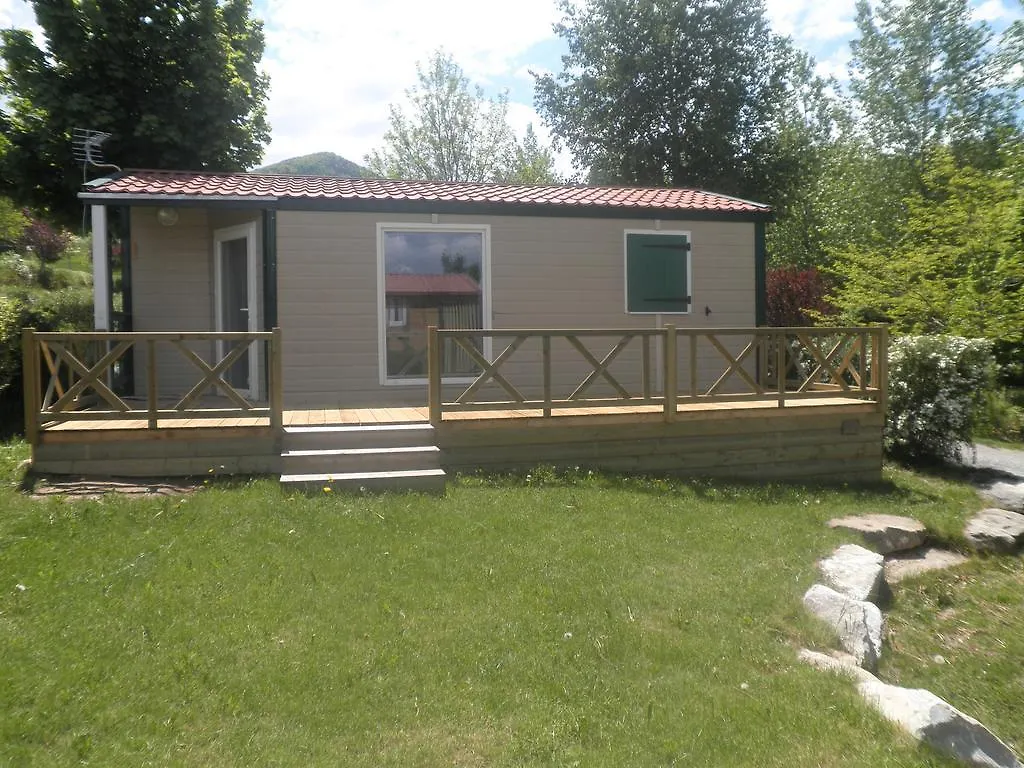 Camping La Pierre De L'Aigle Villa La Breole Campsite
