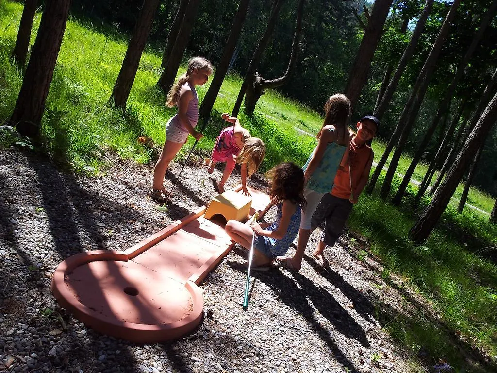Camping La Pierre De L'Aigle Villa La Breole