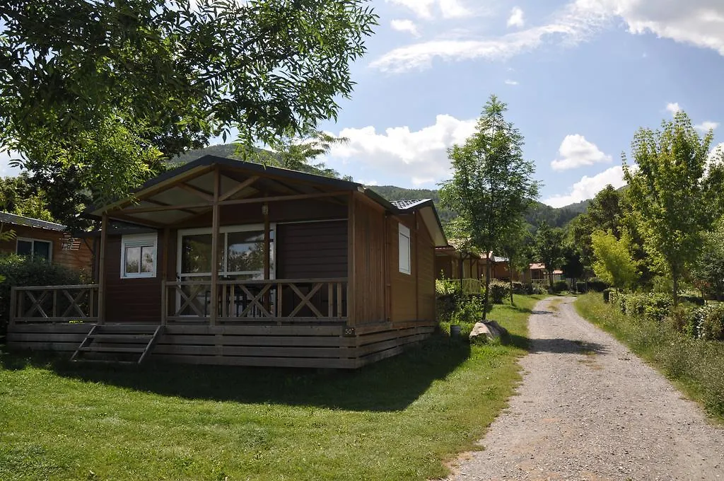 Camping La Pierre De L'Aigle Villa La Breole Campsite