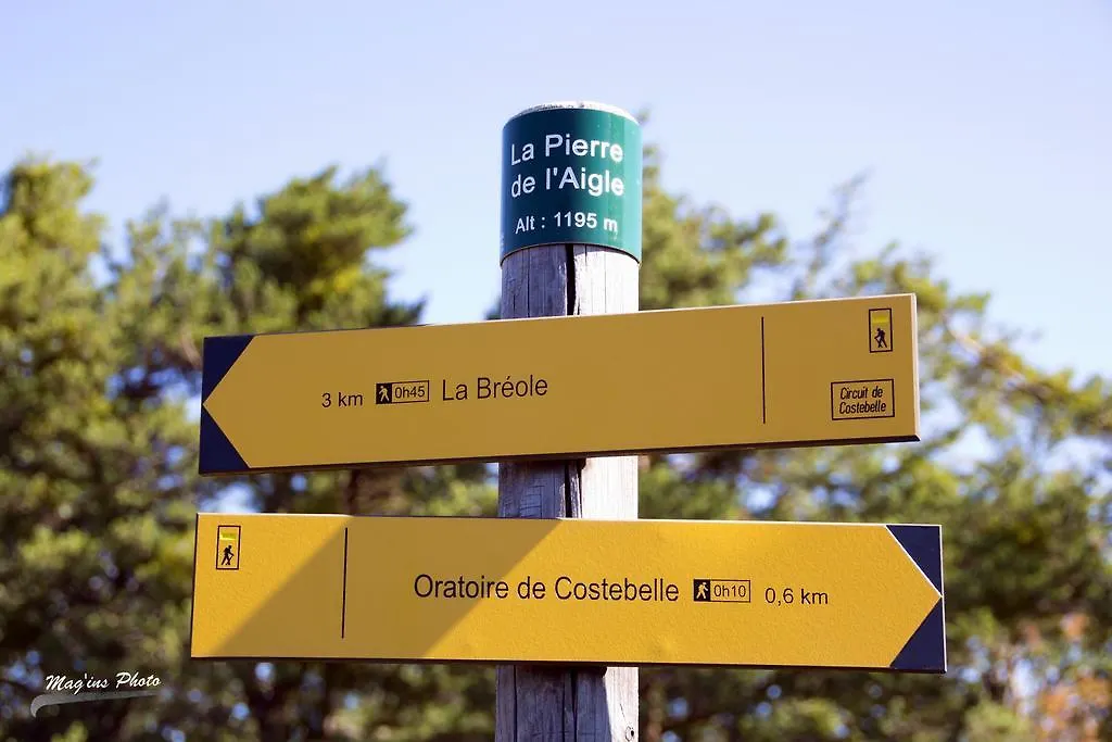Camping La Pierre De L'Aigle Villa La Breole France